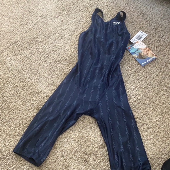 TYR Other - Tyr water compression size 28 Navy blue